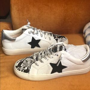 Size 6.5 vintage Havana sneakers